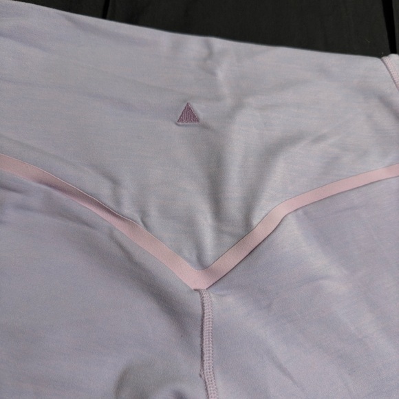 Vitality Lavender High-Waisted Leggings - Picture 3 of 4